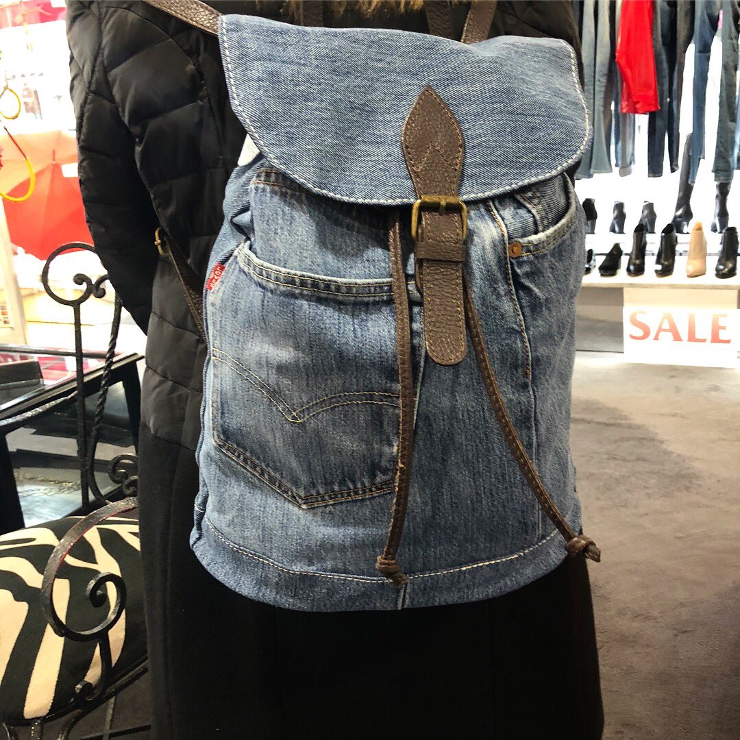 LoulaShoes's tweet image. Denim backpack? Yes please! 
Come in this long weekend and check out all new handbags and accessories!
#denim #denimbag #denimbackpack #backpack 

#Loula #LoulaShoes #ToorakRoad #SouthYarra #Melbourne