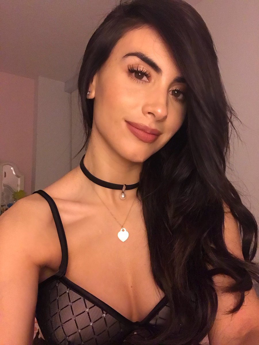 jessicacediel's tweet photo. Ey familia! Bueno aquí va la sorpresa que les tenia! 🤪❤️Hoy  y hasta mañana sábado a las 12 de la noche tendrán el 10% de DESCUENTO en la compra de mi #lipbooster #voluminizadordelabiosjessicacediel 💯😱
Esta PROMOCIÓN aplica en todo el 🌍
Ingresa a: https://t.co/qfQa2JCYND https://t.co/DMM4eIpEq8