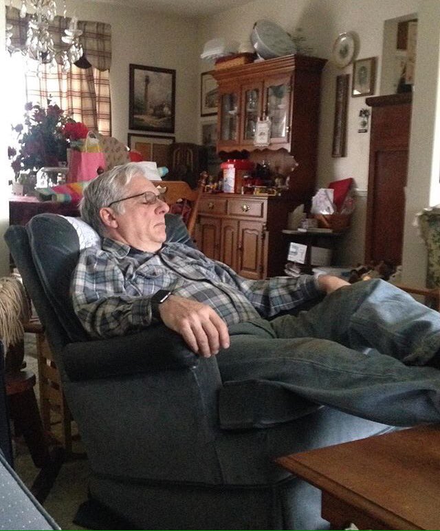 dadlifeofparty's tweet photo. In life you don't get to call many people your best friend. Thankfully, my dad has one. Happy National Best Friend Day everyone! }
.
.
.
.
#donttellmydadheisontheinternet #bestfriendday #dadsleeping #flashbackfriday #nationalbestfriendday https://t.co/yjblhIPFTg