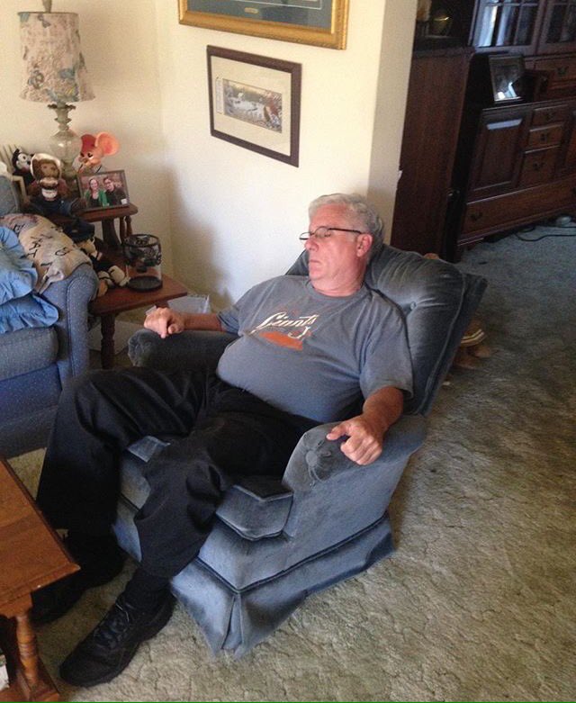 dadlifeofparty's tweet photo. In life you don't get to call many people your best friend. Thankfully, my dad has one. Happy National Best Friend Day everyone! }
.
.
.
.
#donttellmydadheisontheinternet #bestfriendday #dadsleeping #flashbackfriday #nationalbestfriendday https://t.co/yjblhIPFTg