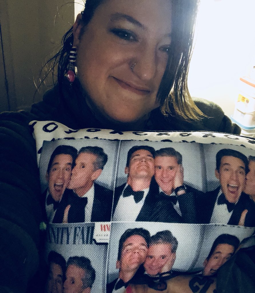 melpote's tweet photo. Look what I made! A #BomerHalls pillow! #shutterfly #adorable #mytwofavoritemen 💜💜🌈💕😁❤️❤️😍😍😍 https://t.co/bl9GakXrXu