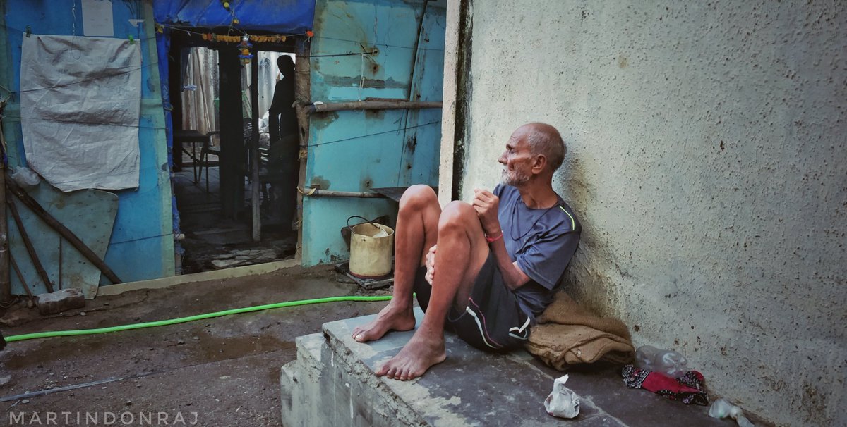 பிள்ளைகளுக்காக உழைக்கும் போது வீட்டுக்குள்...
பிள்ளைகள் உழைக்கும் போது தெருவுக்குள் !