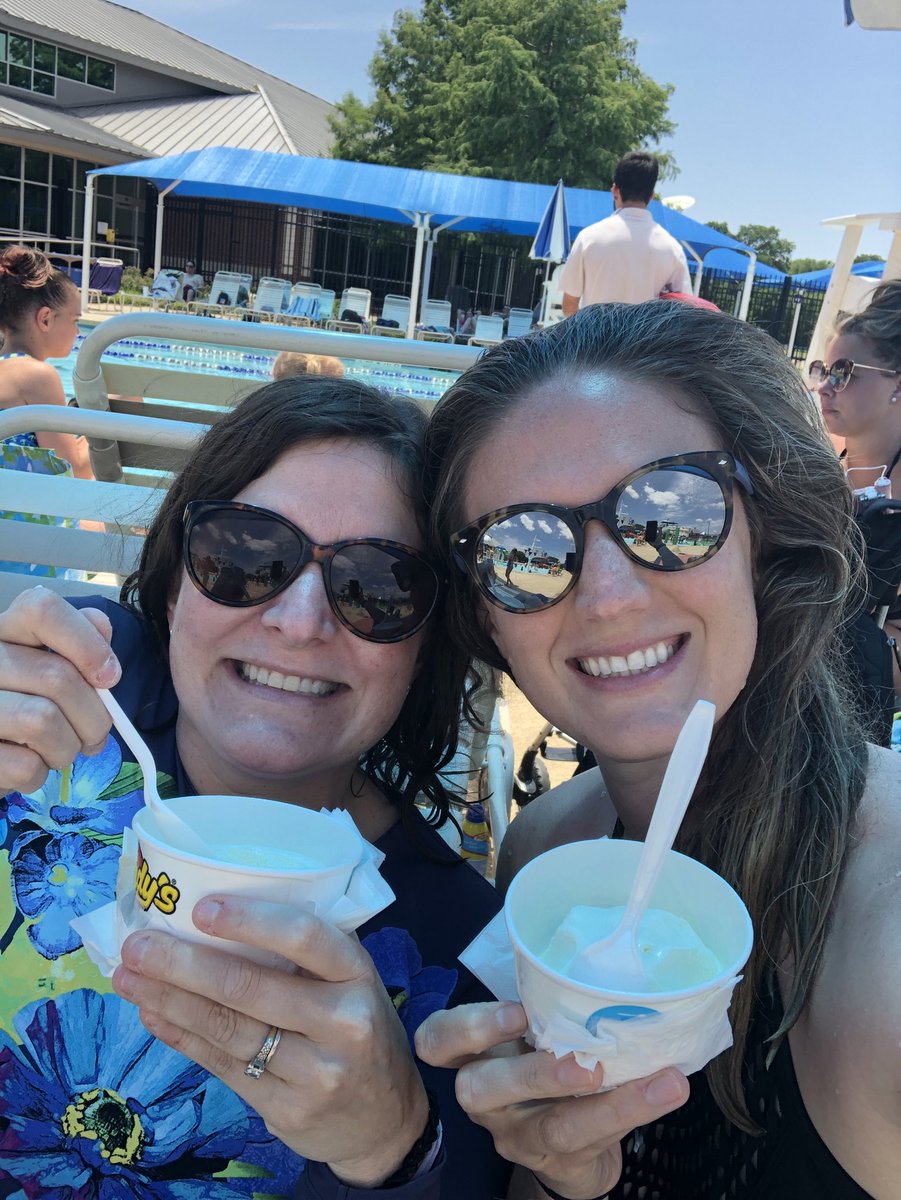 itsaGOODdayin3A's tweet photo. Back at the pool. This time with an #icecreamselfie AND a #sunglassesselfie with a FamiLEE member #mindblown #motherload #everyhashtag #rjlsummerselfie https://t.co/hVaVAlOQBL