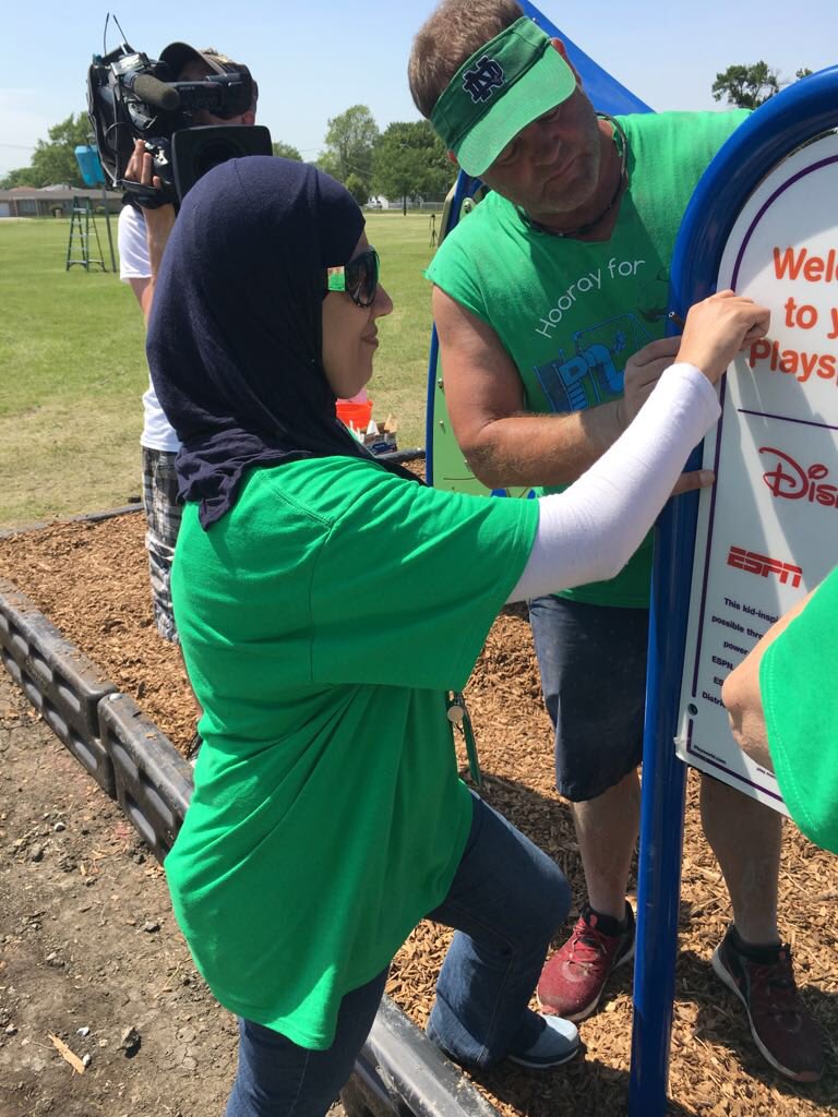 Teamwork all the way! Our school board president and superintendent <a href="/FranzyFleck/">Franzy Fleck</a> help add the final touches to this amazing project! Thank you so much <a href="/kaboom/">KABOOM!</a> <a href="/ESPNCitizenship/">ESPN Citizenship</a> @espngolic! #TeamMaddock #Burbank111