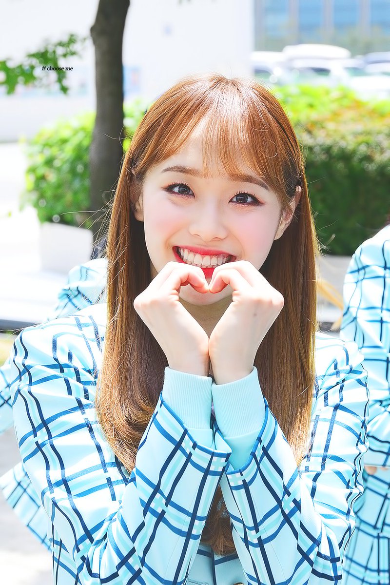 991020kr's tweet photo. 180607 김지우 (੭ ˃̣̣̥᷄⌓˂̣̣̥᷅ )੭⁾⁾

#이달의소녀 #LOONA #츄 #Chuu #yyxy #love4eva https://t.co/4HTotVGSAE