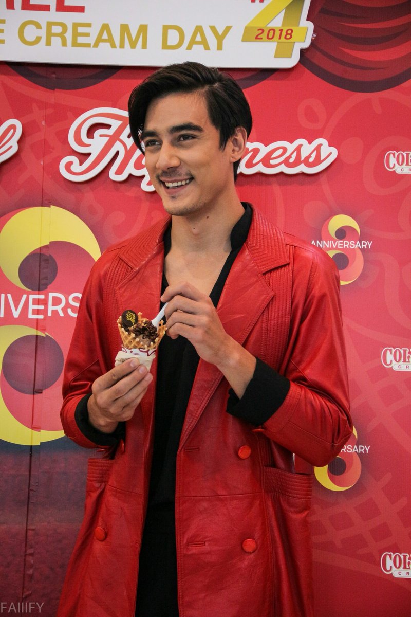 AttilaArthur's tweet photo. งานเมื่อวานนี้ค่ะ ขอบคุณ coldstone thailand สำหรับกิจกรรมดีๆ นะคะ cr. on pic ❤️ #attila_arthur #TeamAttila #coldstonethailand https://t.co/jUdeWNhwGF