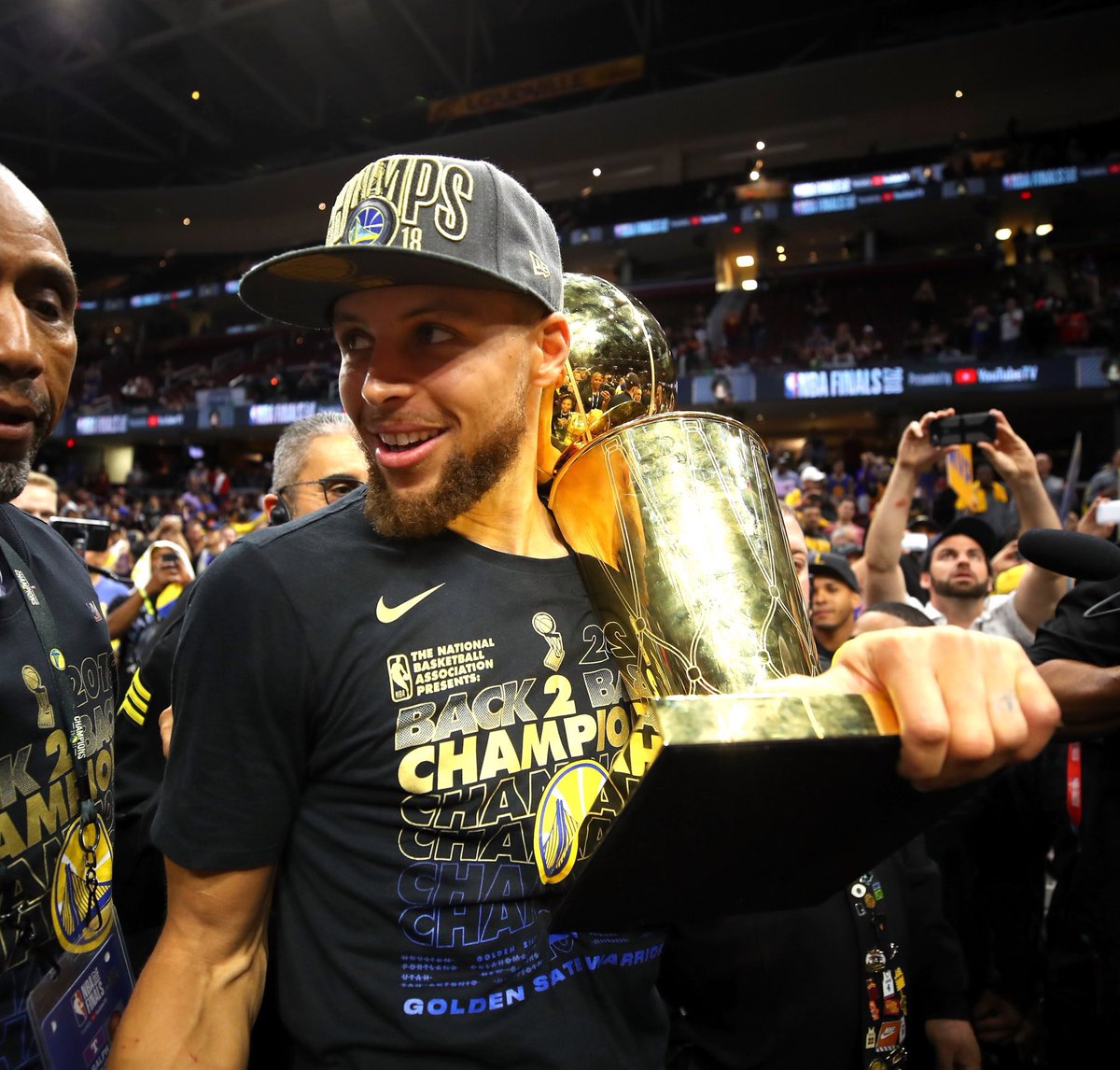 StephortIess's tweet photo. 2x MVP 1 Unanimous
3x time NBA Champion 
All in 4 Years. 

Greatest Shooter Of All Time.
Greatest Point Guard To Do It. https://t.co/tOUZz909oJ