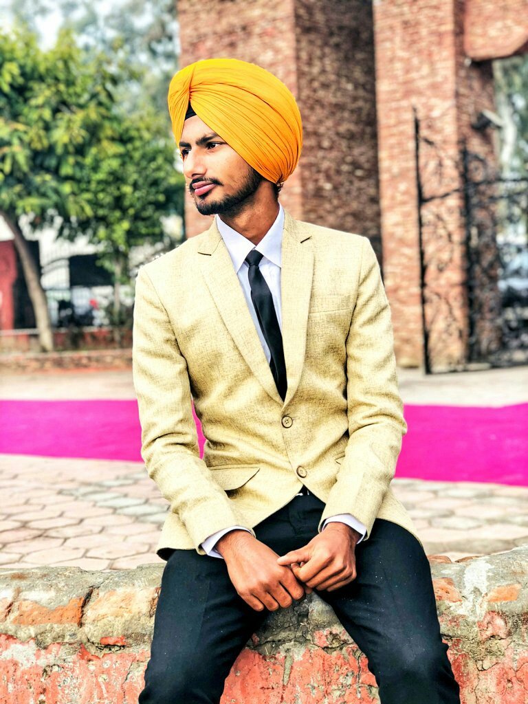 HardeepLidder's tweet photo. #sister#mariage #maharaja #hotels #fun #Enjoy #lovelyday #hardeeplidder #photoshot😉 #okreport #love https://t.co/XkQSSeJPLq