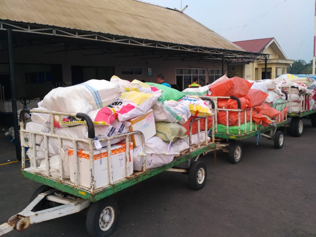 BPPMHKPJambi's tweet photo. #08Juni |Pengawasan Cargo Sriwijaya SJ 062 Jakarta di Bandara Sultan Thaha Jambi
@HumasBKIPM
@desam1987 https://t.co/TdItJzNoAu