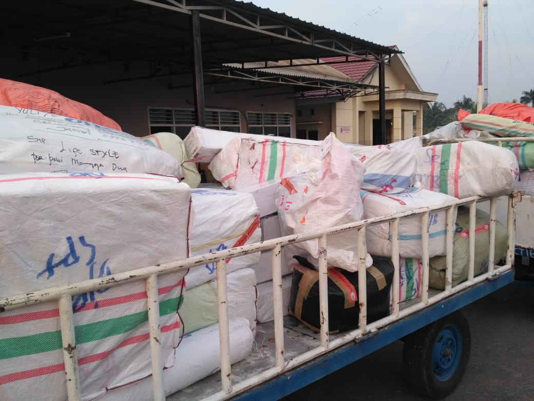 BPPMHKPJambi's tweet photo. #08Juni |Pengawasan Cargo Sriwijaya SJ 062 Jakarta di Bandara Sultan Thaha Jambi
@HumasBKIPM
@desam1987 https://t.co/TdItJzNoAu