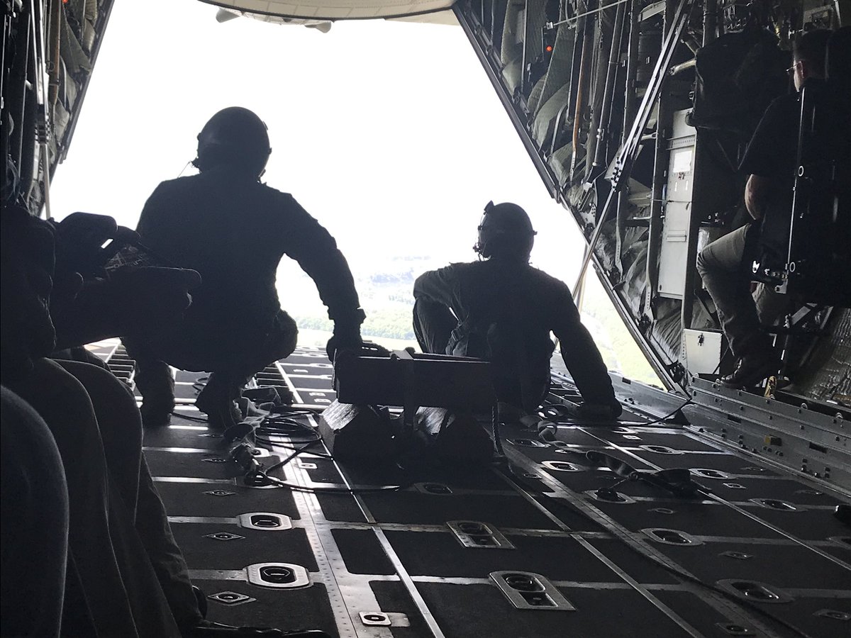 kimkreke's tweet photo. Very very cool experience! Thank you!!! #ThankYouForYourService @AirNatlGuard #breakfastwiththeboss https://t.co/oSadn2YYKg