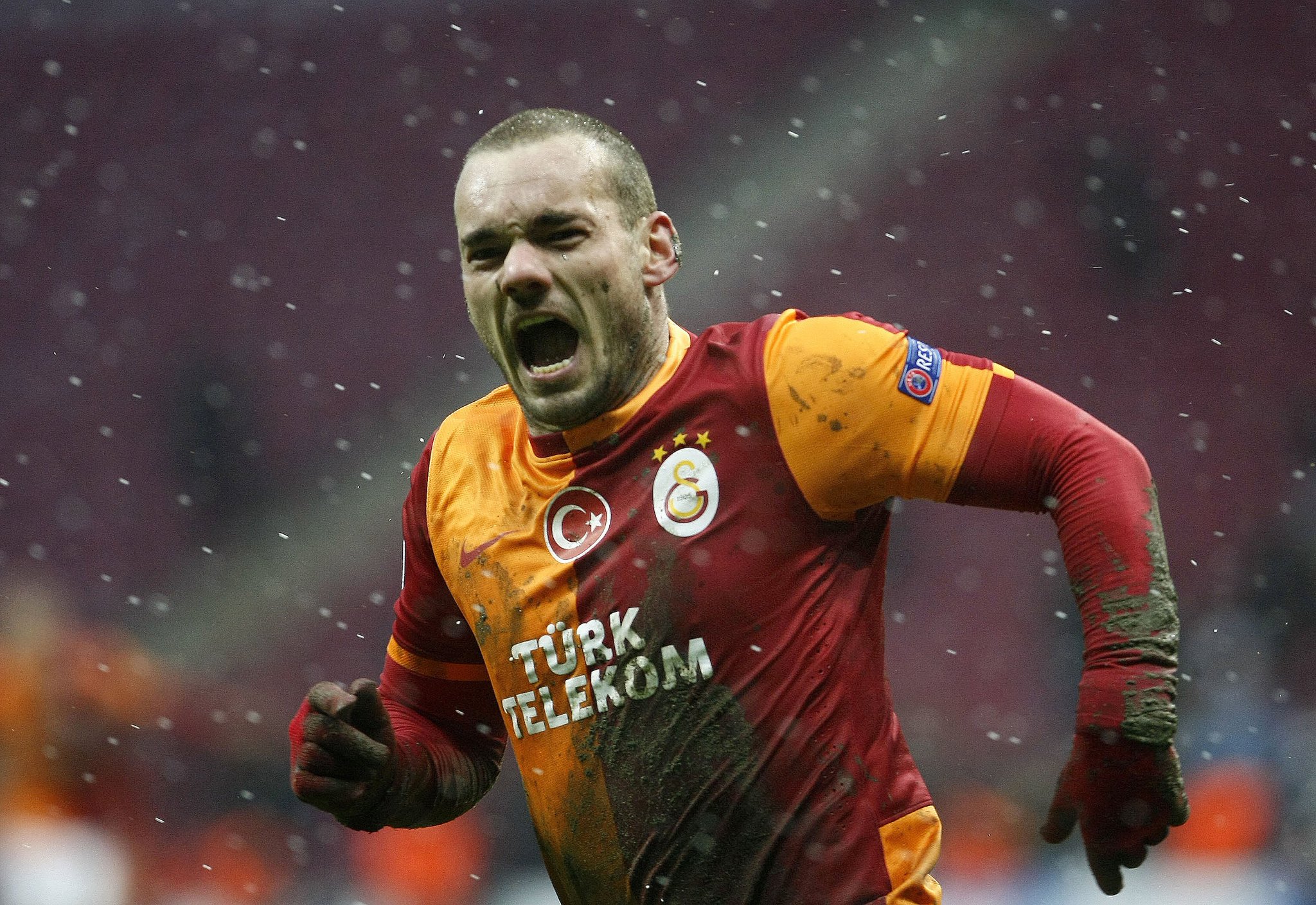 Happy Birthday, Wesley Sneijder!   