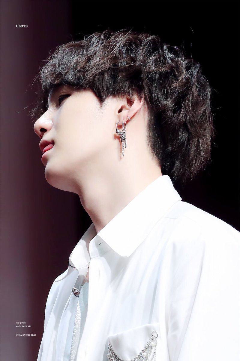 JINA_1993's tweet photo. #아미트친소 17지나 무멘맞괄 3초컷 https://t.co/AYzGgowOBf