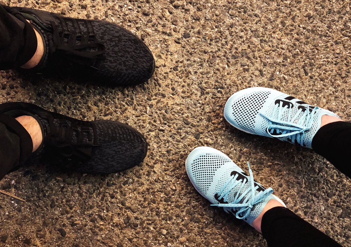 britt_m's tweet photo. Looking sporty tonight at the adidas x Parley #RunForTheOceans. @parleyxxx & @adidasrunning are fighting plastic pollution of our oceans! https://t.co/2WrbtWEjZb