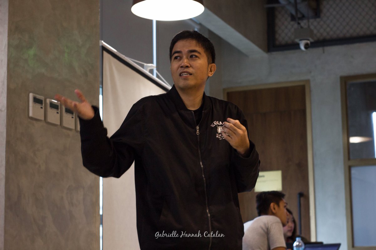 DEVCONPH's tweet image. Our speaker for today, Mr. Marlon Yu Dimaunahan
 
#UnityCodeCamp #DevconPH #CrazyDomain