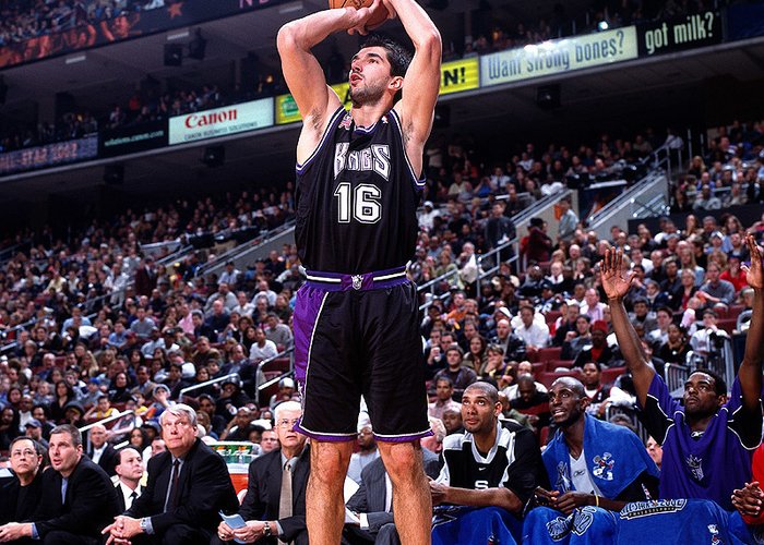 Happy Birthday Peja Stojakovic  
