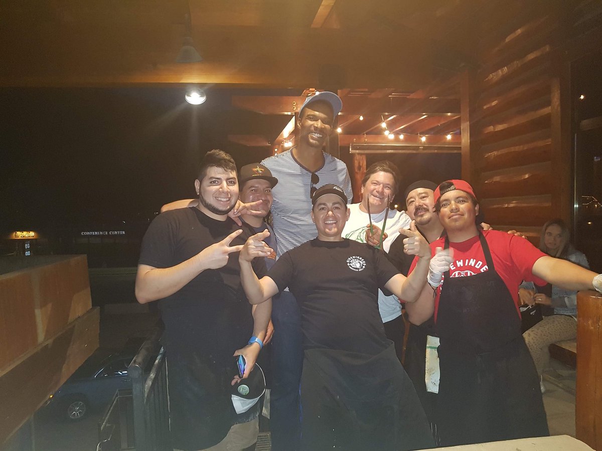 alamoAMP's tweet photo. @DejounteMurray We can make it happen. Saw @chrisbosh in Jackson tonight and he said,”those series against the @spurs were something to remember” now we look to the future. #GoSpursGo @spurs https://t.co/CstVH9YbeQ