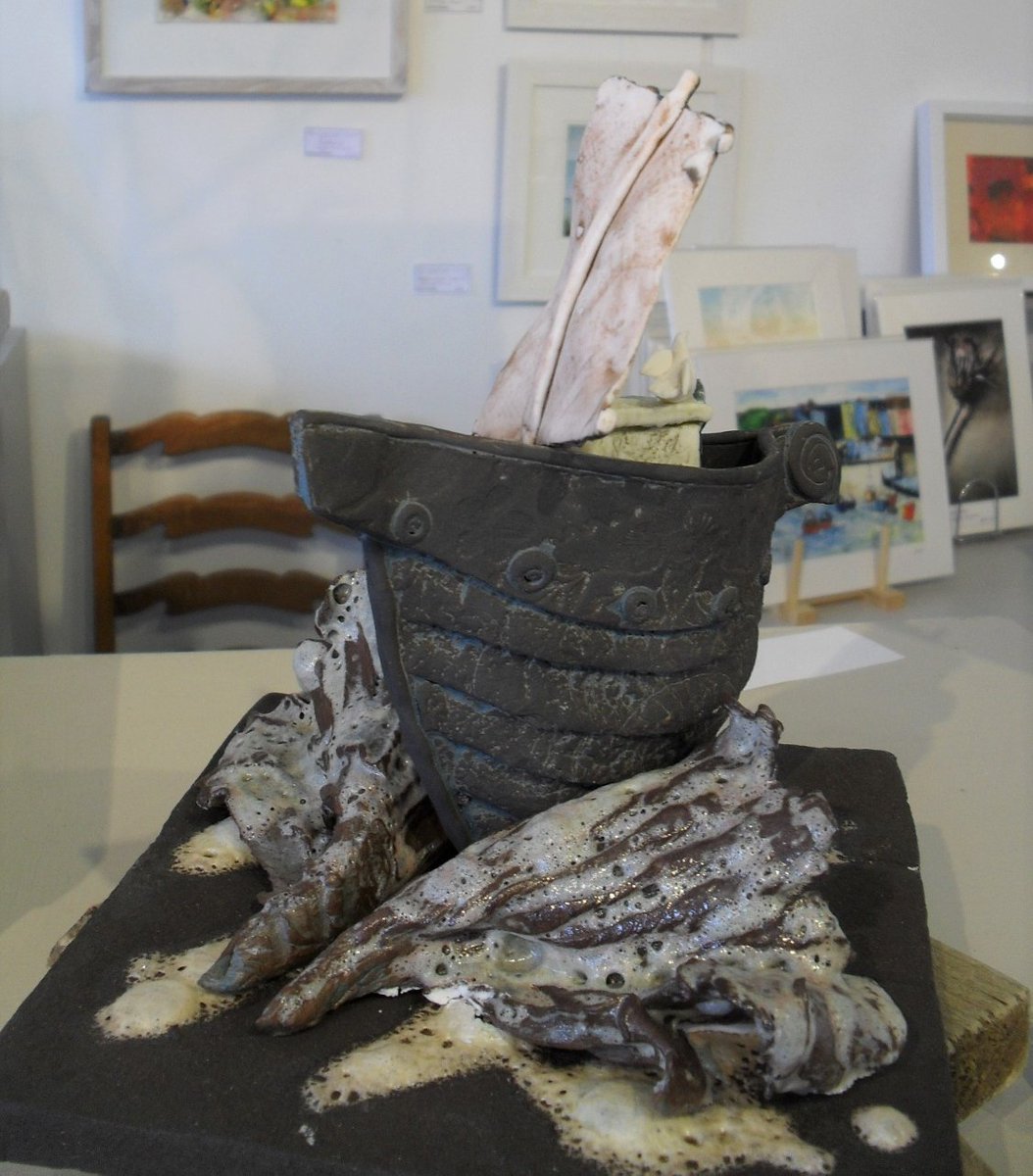 court_gallery's tweet photo. Our first #meettheartist is on the 19th June from 2pm. This month will be the turn of @RobinWade4 who will be #demonstrating #handformedclay work. #ceramicsart #clay #clayart #claywork #ceramicsculpture #ships #galleriesoninstagram #galleriesontwitter https://t.co/IkNiIWlLXt