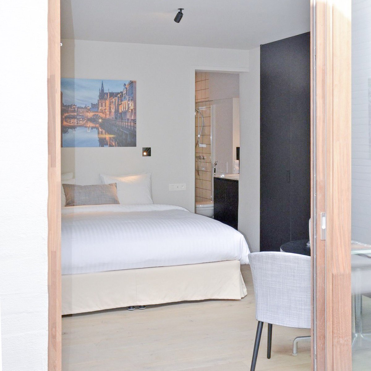 houseofedward_'s tweet photo. Week-end is the best time to relax at our Studio with Terrace for a starting rate of €99. Book directly with us and get a complimentary breakfast.

Contact us for more information:
☎️ +32 477 78 64 60
📧 stay@heirloom.be
🌐 https://t.co/MYiKIBjcqW https://t.co/RxtxGZlZo8