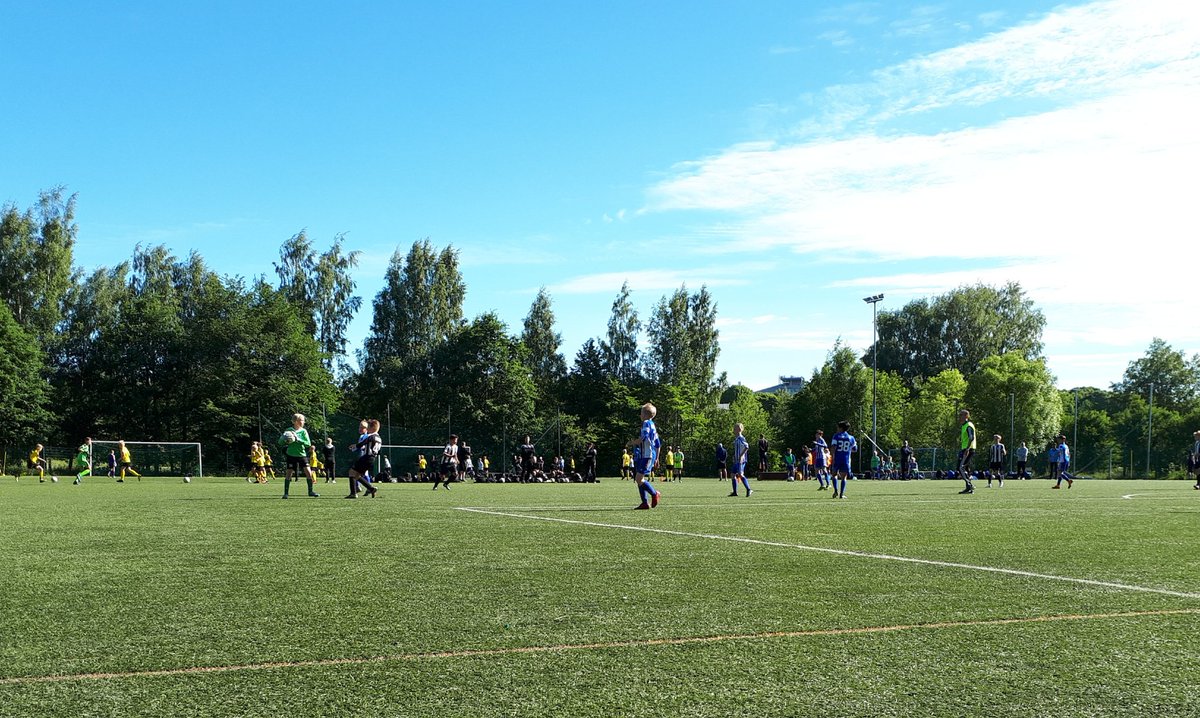 KaPaUnited06's tweet photo. Päivän ensimmäiset pelit käynnissä #solidgearcup https://t.co/e15rRfZNGa