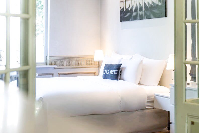 houseoftrade_'s tweet photo. Summer is all about the #getaways. Enjoy your perfect break for a starting rate of €105 with a complimentary breakfast, if you book directly with us.

Contact us for more information:
☎️ +32 477 78 64 60
📧 stay@heirloom.be
🌐 https://t.co/wdDLjpDrbs https://t.co/KP5tBVMCRl