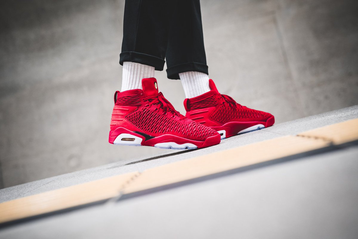 flyknit elevation 23 red