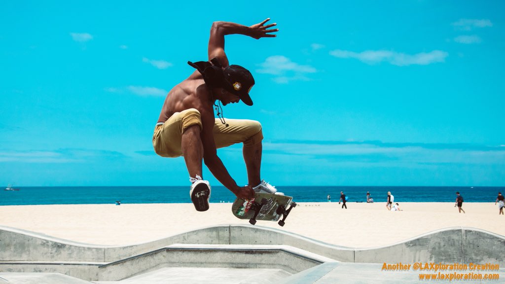 LAXploration's tweet photo. #VeniceBeach X #SkatePark https://t.co/Nu3Ke8ZXO7