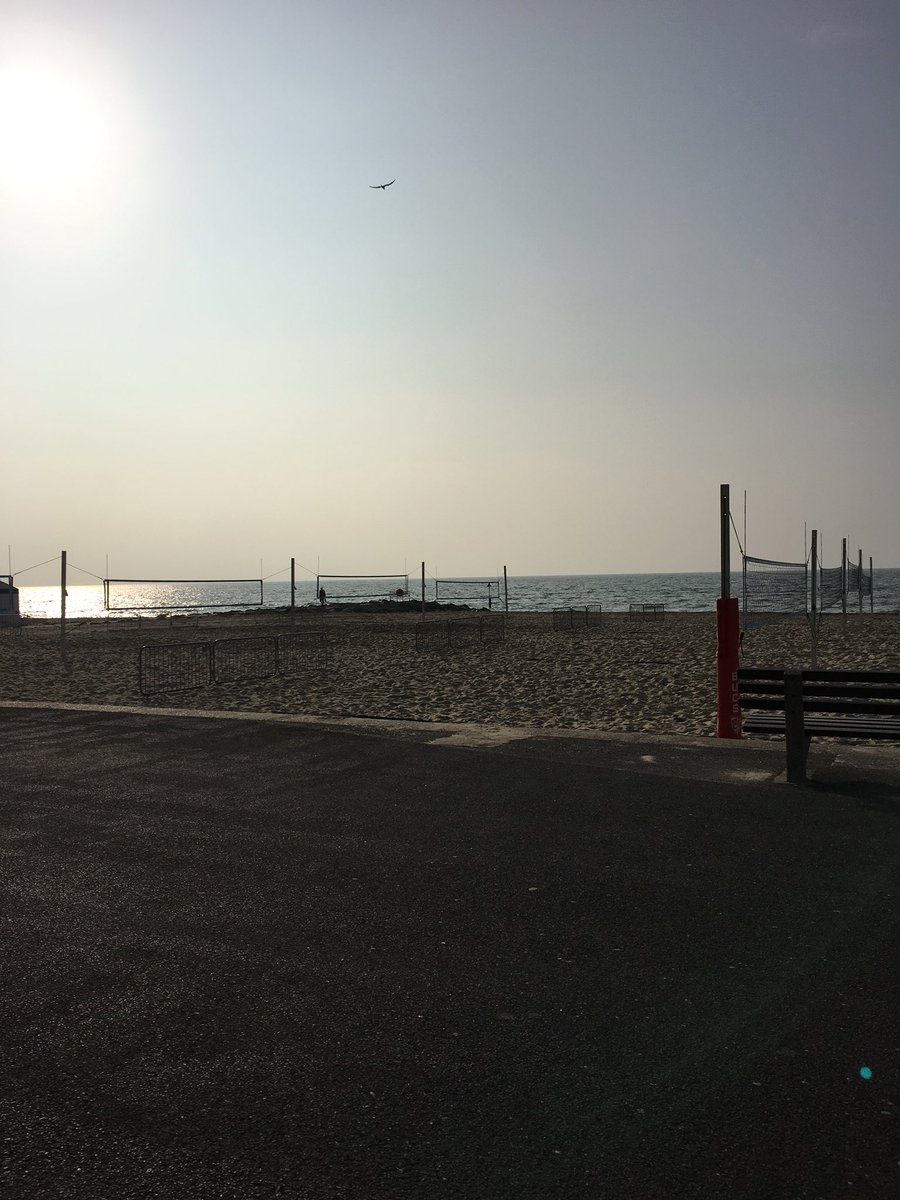 Bright and early down at sandbanks for BUCS 🤙🏽☀️ <a href="/UPSUsports/">UPSUsports</a>