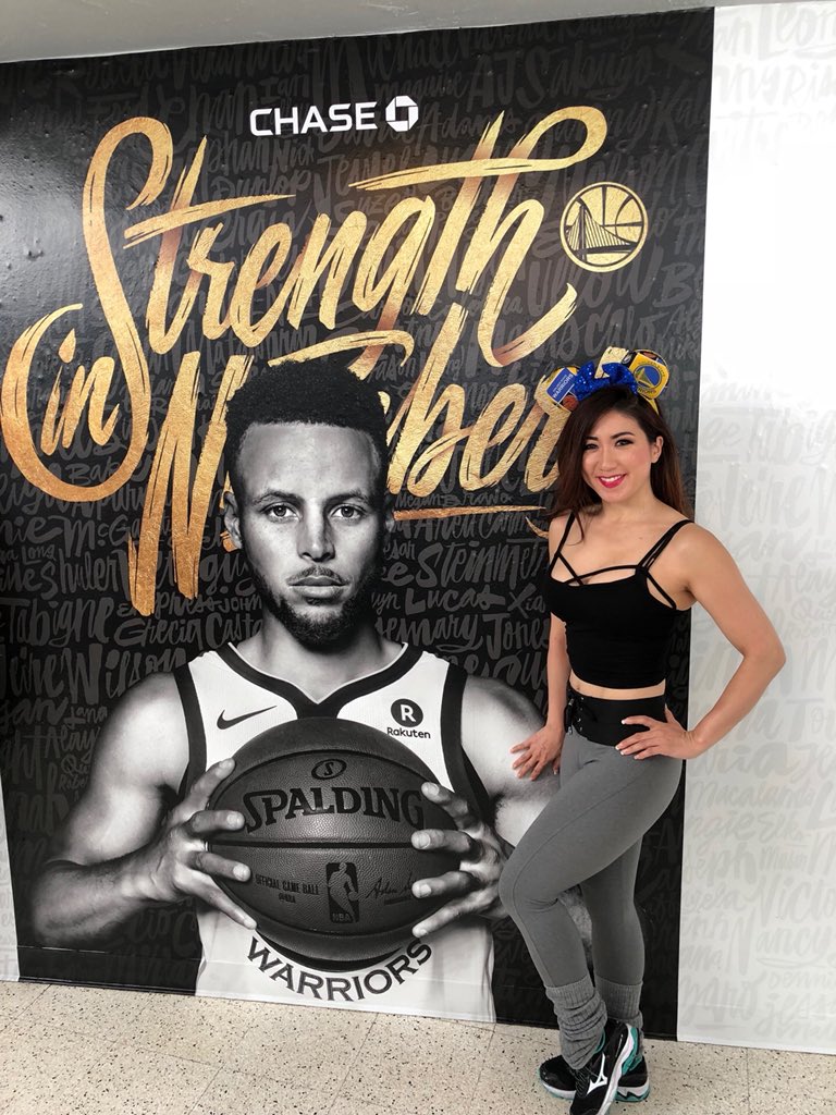 procheerkeiko's tweet image. #nbafinals #watchparty at #oraclearena 🔥🔥🔥 #nbafinals2018 #goldenstatewarriors #dubs #gsw #strengthinnumbers #warriorsground #dubweiser