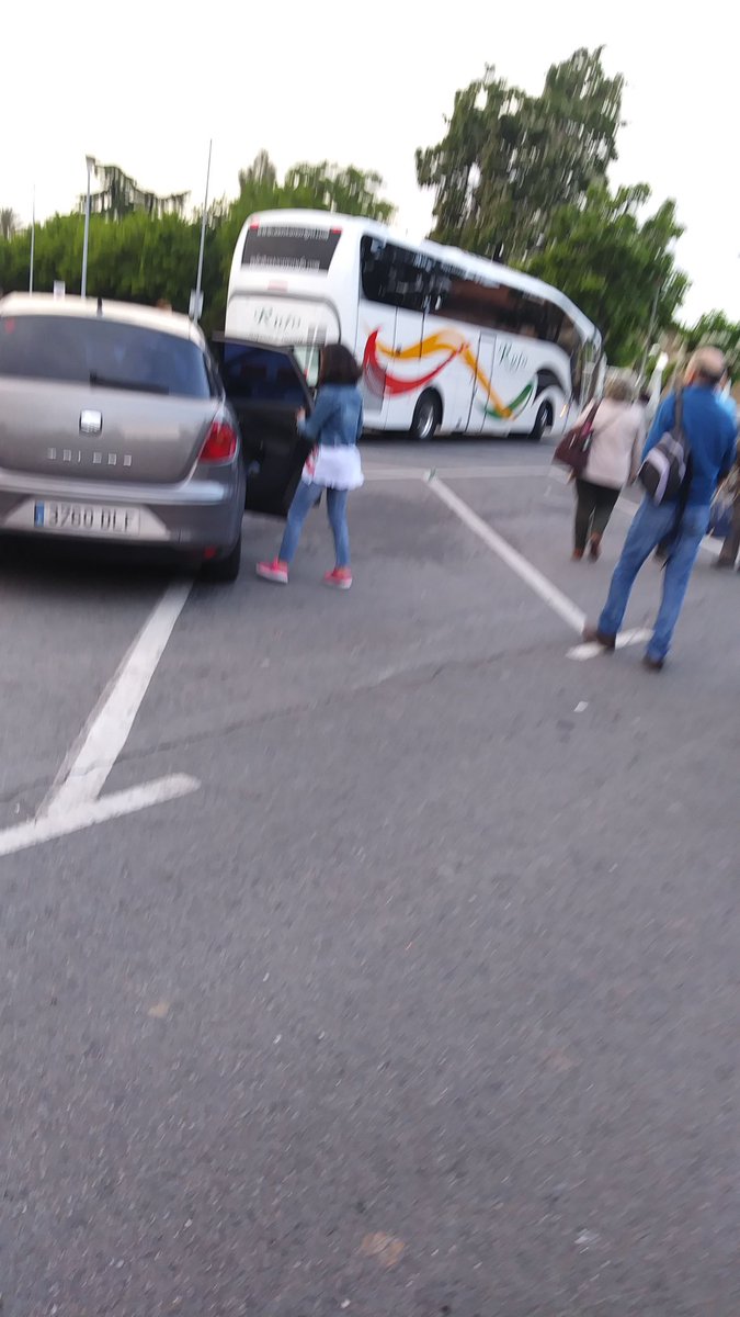 diario_pena's tweet photo. Ya vamos para Portugalete equipo,no estareis solos,nuestro aliento os guiará hacia los goles.
Y la sede también preparada para los que no podeis asistir.
@daviddurantez @Aleexji4 @UPPlasencia_ @publi4plasencia @Luismi_11Upp @Sorroche23Live @Sorroche23Live @ihenares @javicasero3 https://t.co/tVeJ6vvRBv