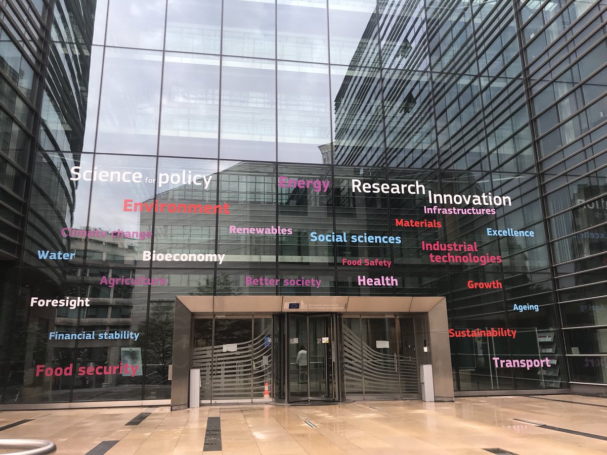 European Commission, Brussels. Words of wisdom &amp; guidance for decision makers.  #governforfuture #notforextremistvotes