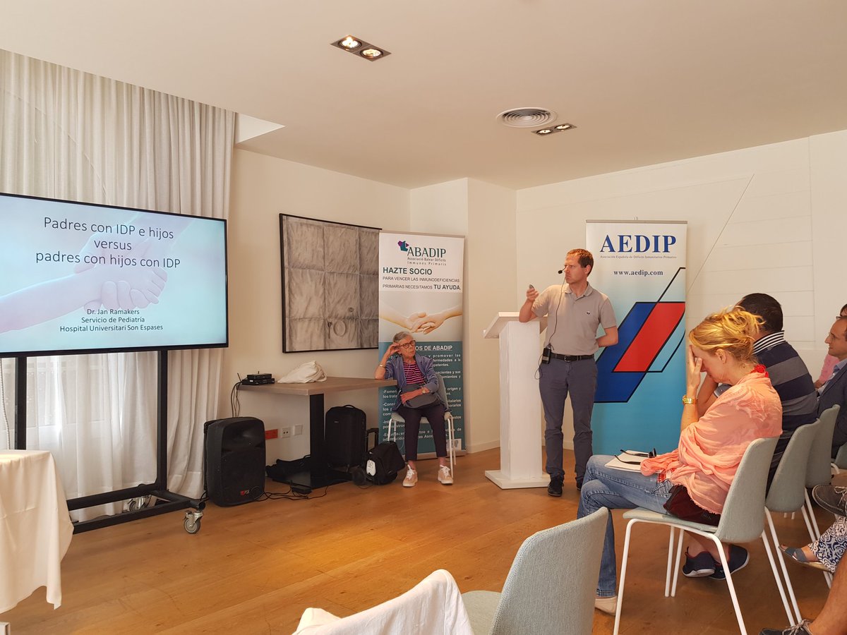 ABADIP_Baleares's tweet photo. Nuestros médicos y 'ángeles de la guarda' en la Jornada Anual de Inmunodeficiencias de Abadip #ABADIP #salud #Mallorca https://t.co/alWIDFZWw4