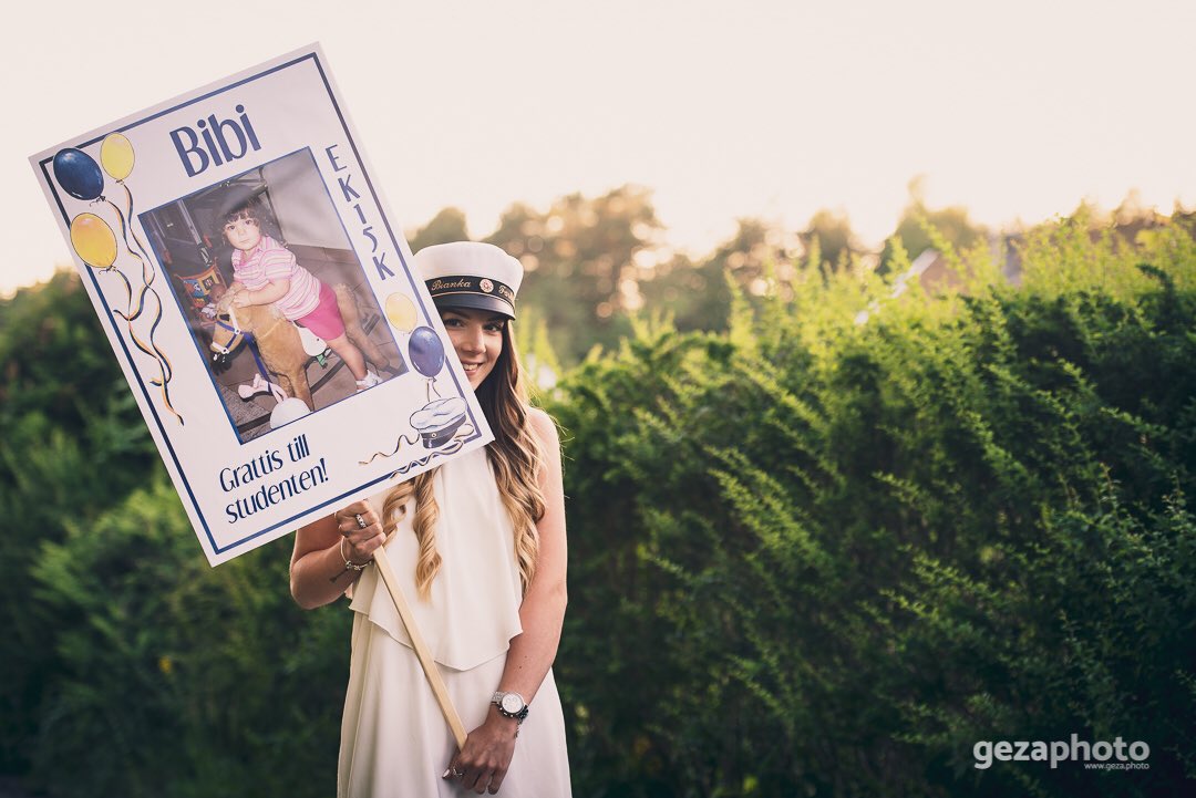 ribberstroem's tweet photo. Yesterday Bibi graduated from upper secondary school (gymnasium) in Sweden. Follow https://t.co/BywJc8Pdzv on IG for more photos. #studentexamen #student #portraitphotography #portrait #porträtt https://t.co/fjBBfaxSal