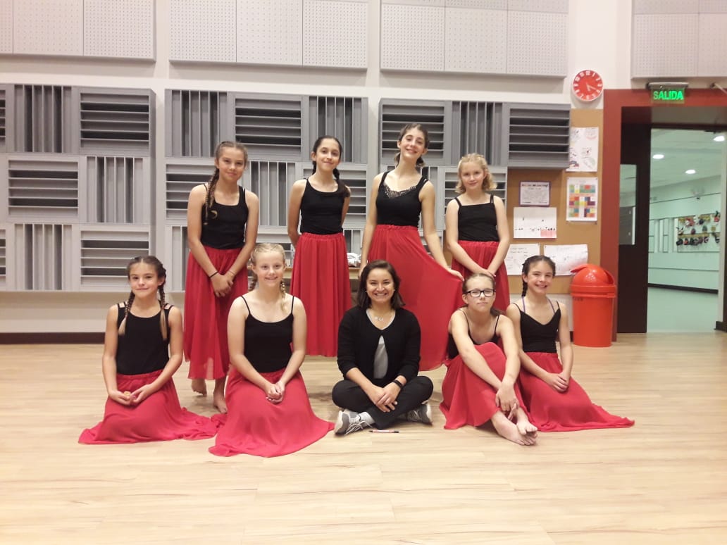 FDRarts's tweet photo. Condors Invitational Dance Festival! What a success! 100 dancers from FDR and Lima performed and learned! @FDR_Condors @FDRMiddleSchool @FDRElementary @ColegioFDR #FDRrocks https://t.co/cGMXzM2NWx