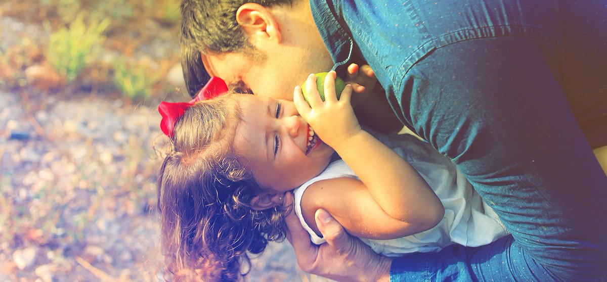 unehypotheque's tweet photo. Le 17 juin, c'est la #fête des #PAPAS - on ne pouvait pas passer à côté...
Multi-Prêts vous a donc préparé un #guide d'#idées-#cadeaux pour le gâter. Bon #magasinage! #MultiPrets https://t.co/rBJz5kVgrj https://t.co/aNLZUITZpt