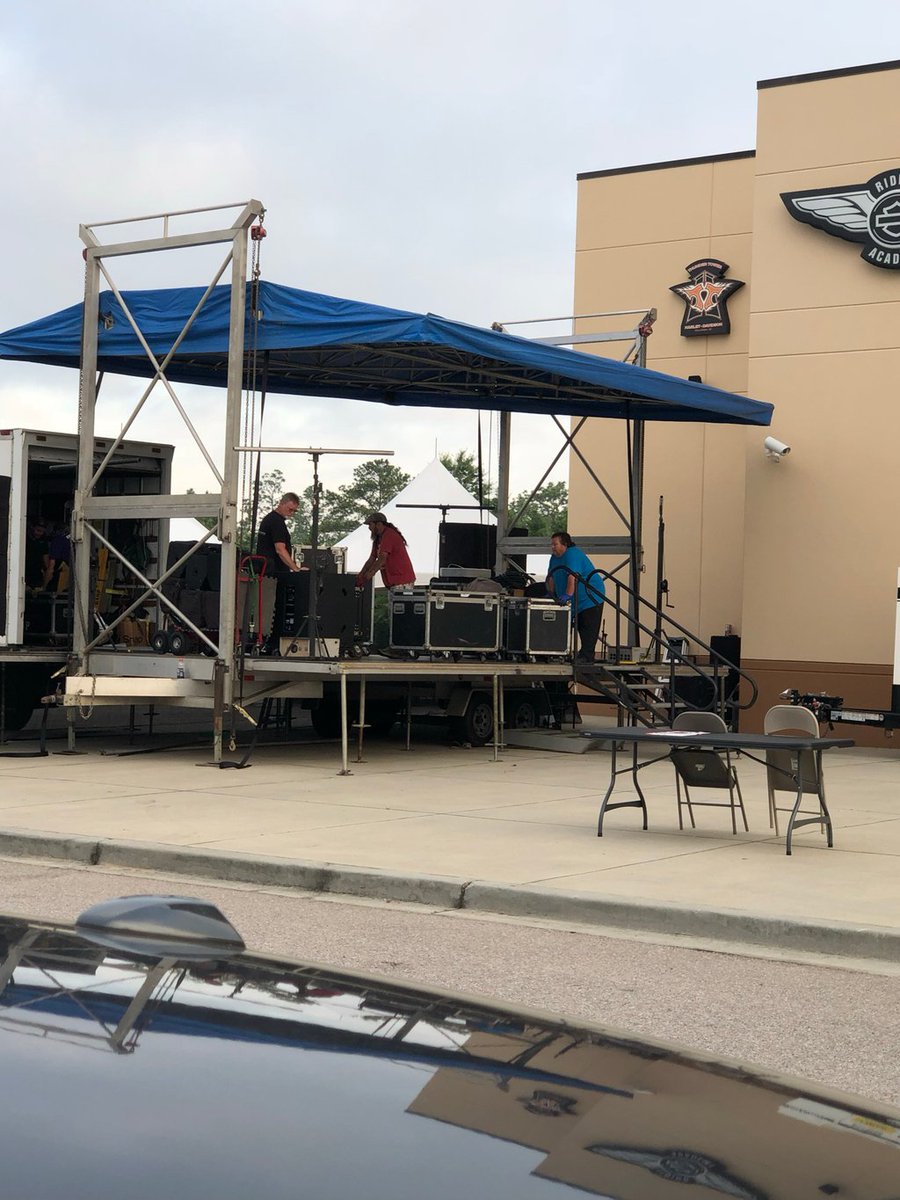 daysofthundersc's tweet photo. The stage setup is almost finished!!!! 

Concert series starts at 11 am! 
Be here or hear about it! 🎶🎶 

#thundertower #harleydavidson #columbia #SouthCarolina https://t.co/8VAN0mt7KO