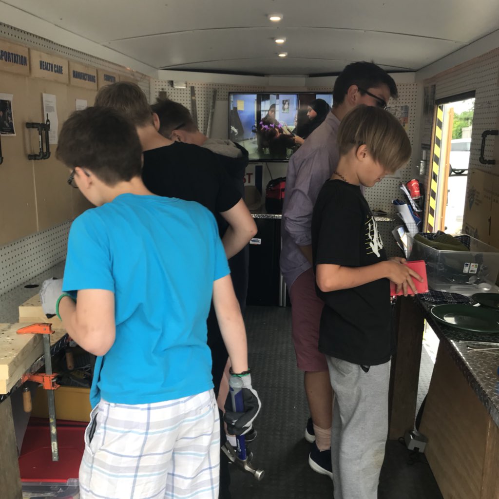 jademahwdsb's tweet photo. Another great day! @GuyBrown_HWDSB. Students understanding of Math and Science reinforced @HWDSBTrailer. Pathways explored and subject areas exposed when transitioning to high school. Super day 😀 https://t.co/90QCWBEaos