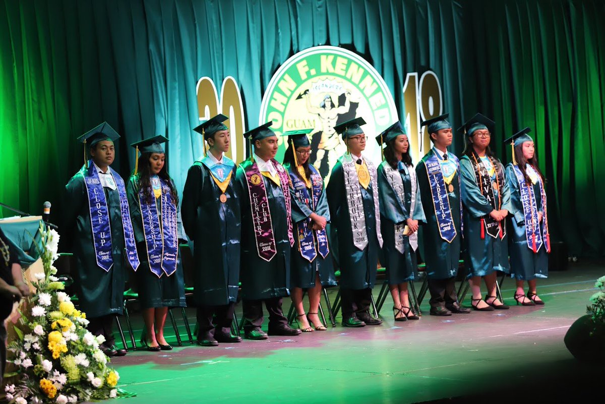 2018JFKHS's tweet photo. BIBA JFKHS CLASS OF 2018! 💚💛 https://t.co/dz5TTtZvwz