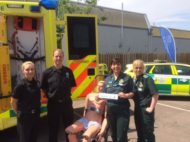 Glosfire's tweet photo. Working together with SWASFT, at their Staverton Open Day
White Watch Cheltenham West #SWASTIE https://t.co/RQN5jCqODj