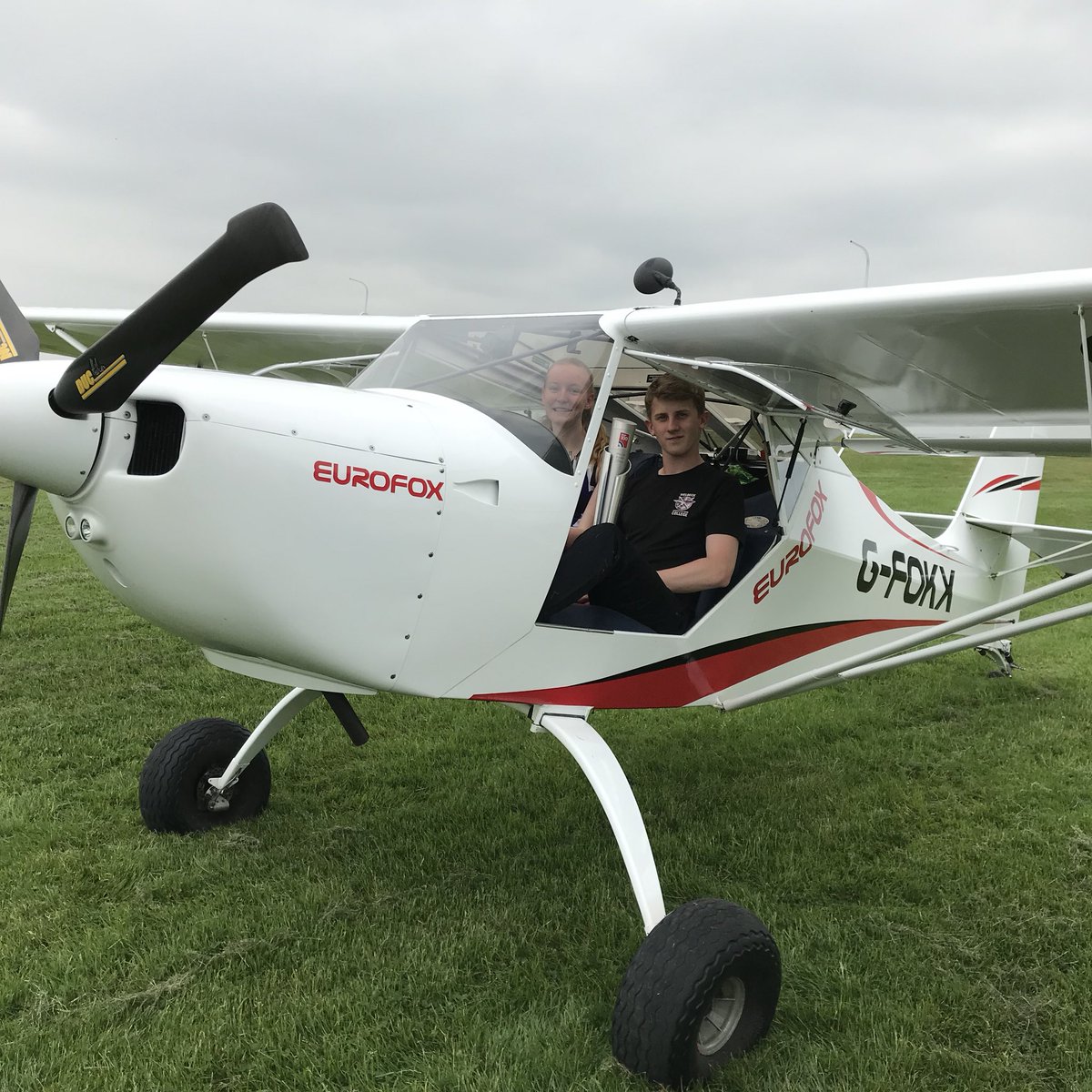 RAFBatonRelay's tweet photo. Quick stop for the #RAFBatonRelay at the Trent Valley Gliding Club, next to Former RAF Kirton-in-Lindsey which was used for the set of the Dambusters film. Not far to go now until the @WelbeckDSFC students get to visit the home of the RAF Red Arrows! #glidebritain https://t.co/lhrg88RDax