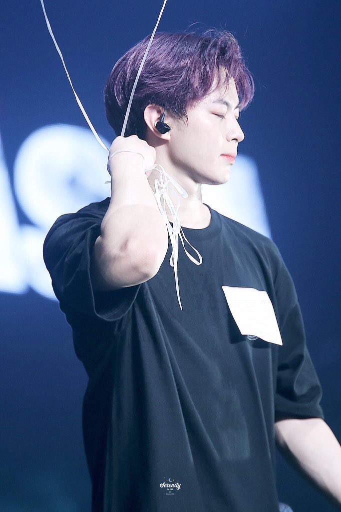 cold_i_dol's tweet photo. 105. 빅스 홍빈
얼굴 우주베스트 얼굴에서 냉기 폴폴 잘생긴 홍빈이 미만잡 하나 덧붙이자면 이홍빈의 이름의 뜻은 넓게 빛나라라는 뜻으로 얼굴부터가 아주 빛납니다 https://t.co/Pb1kSq9gzY