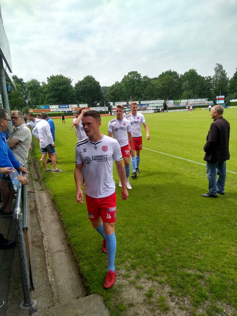 afca_niels1992's tweet photo. Toch nog een "Matchday" vandaag! Eerst moet @vvCapelle @1Stedoco van zich af zien te houden om hun plaats in de Derde Divisie Zaterdag te behouden. Aftrap: 14:30
#capste #DerdeDivisiezaterdag @Derde_Divisie https://t.co/cv4y0DD5tm