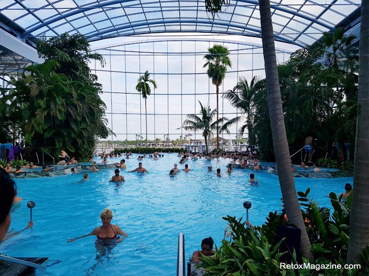 RetoxMagazine's tweet photo. Amazing things to do on a long weekend in Bucharest? https://t.co/VHp3bJE9NP #romania #holiday #weekendbreak #travel #Destination #Europe #SummerBreak #poolparty #citytravel #summerholiday #weekend #wheretonext #travelideas #travelinspires #Bucharest #romanian #eu https://t.co/HiRGih8mcz