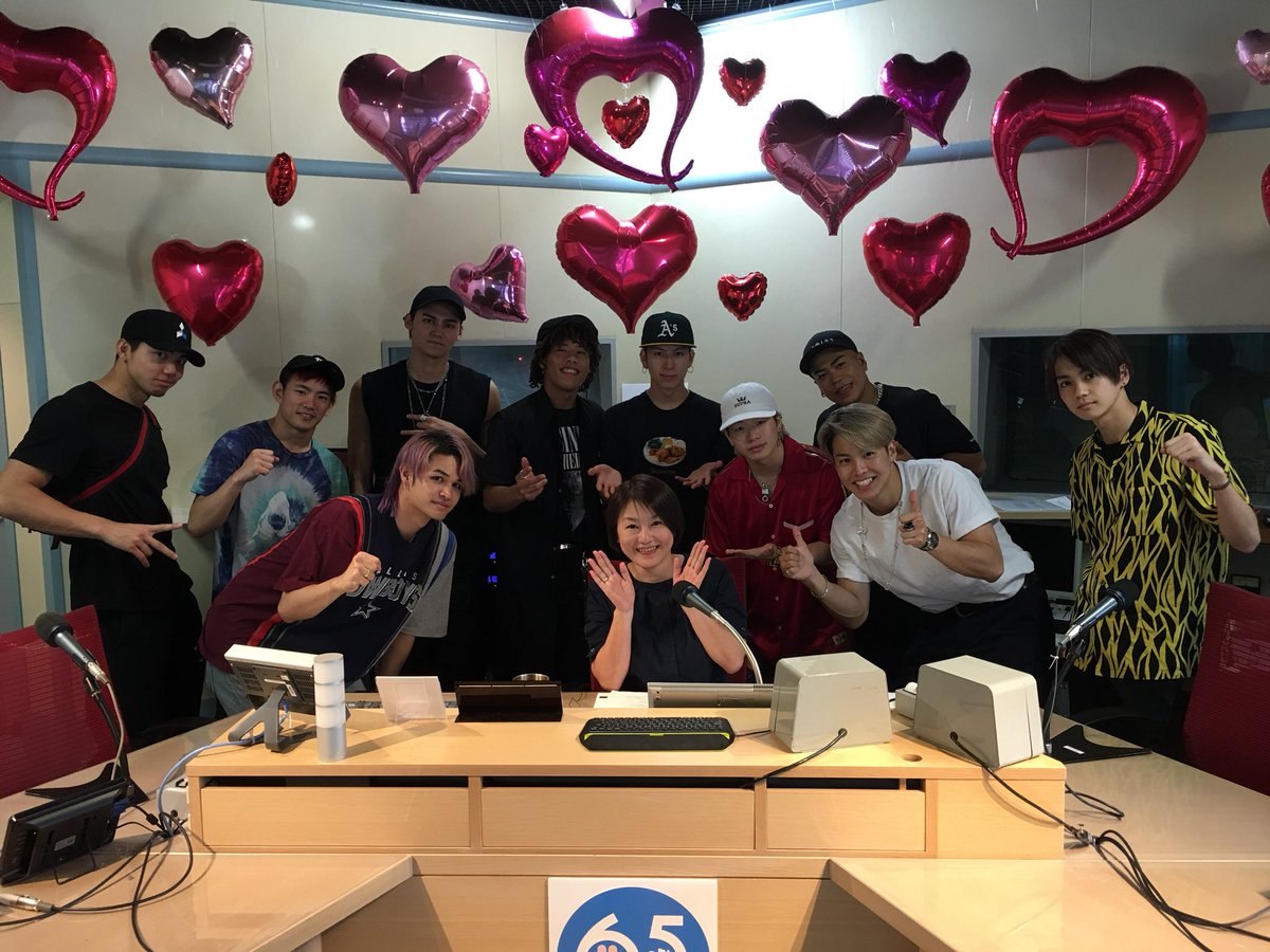 therampagefext's tweet photo. ラジオ福島ORANGE TIMEサタデーさん、ありがとうございました✨🎙
短い時間でまだまだ話したい事がありましたが、また必ず来させて頂きたいと思います！！🙇‍♂️
楽しかったです！！🔥
聴いていただいてありがとうございました✨
#THERAMPAGE
#ラジオ福島 さん https://t.co/f3Qc4cFCZI