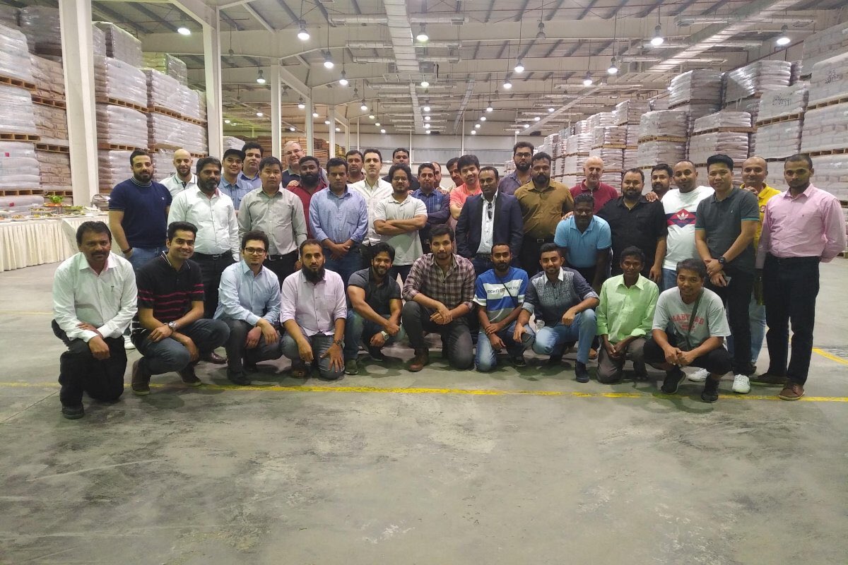 KWEEMEA's tweet photo. KWE Saudi Arabia Iftar celebration ,4 Terminals , over 60 people all holding a Japanese mantle of a Higher Service, Stronger Vision and diversity. Thank you to all our employees, customers and suppliers to make this happen.#kweemea #IftarParty #kintetsu #kwe#pride https://t.co/E1ET0QtCVi