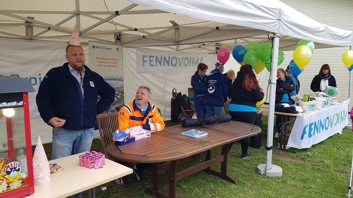 HeliHaikola's tweet photo. Seitsemäs Parhalahti-päivä käynnistyi hyvissä fiiliksissä, paikalla #Fennovoima'n lisäksi myös #RaosProject https://t.co/BZzJYAmdy3