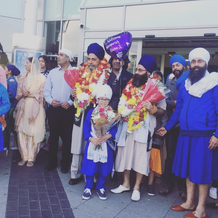 SewewalaSahib's tweet photo. With the blessings of Satguru Guru Granth Sahib Ji Maharaj and Kirpa of Mahapurakhs Brahmgiani Baba Ajit Singh Ji Hansali Wale &amp; Beeba Nihal Kaur Ji Sewewala Sahib, Sant Baba Gurbax Singh Ji &amp; Baba Karandeep Singh have arrived to the UK for  #MSKTour2018 https://t.co/pIMewD6Iix