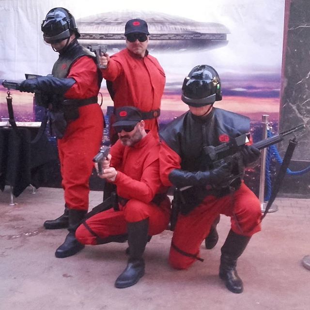 LluisAgea's tweet photo. Retorn a la infància gràcies a la Mostra de Cinema Galacticat de #Tàrrega: #Vserie #TPteleprograma #Teleindiscreta #80s #TV https://t.co/4xE0y3Y0El