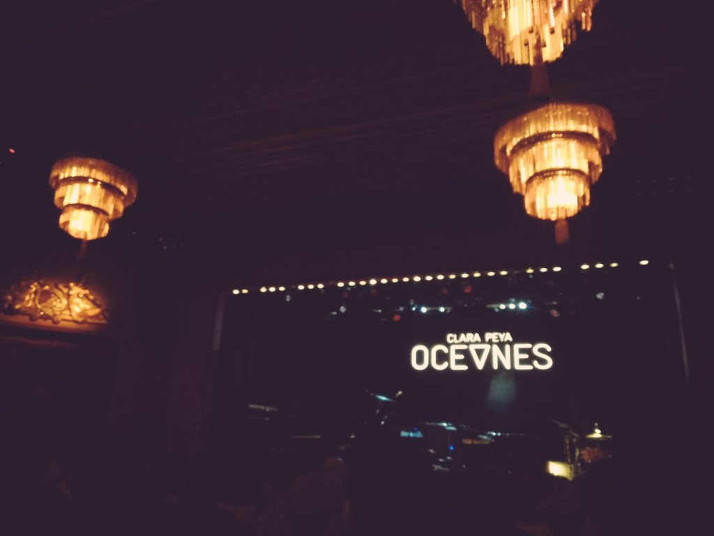 mariaantolin_'s tweet photo. ja fa més d'una setmana del comiat #oceanes de la @clara_peya, però em sembla que encara ens dura l'energia! bolazo a @LuzdeGasClub! i benvingut #estomac!  :) https://t.co/fd3UJVKjiM