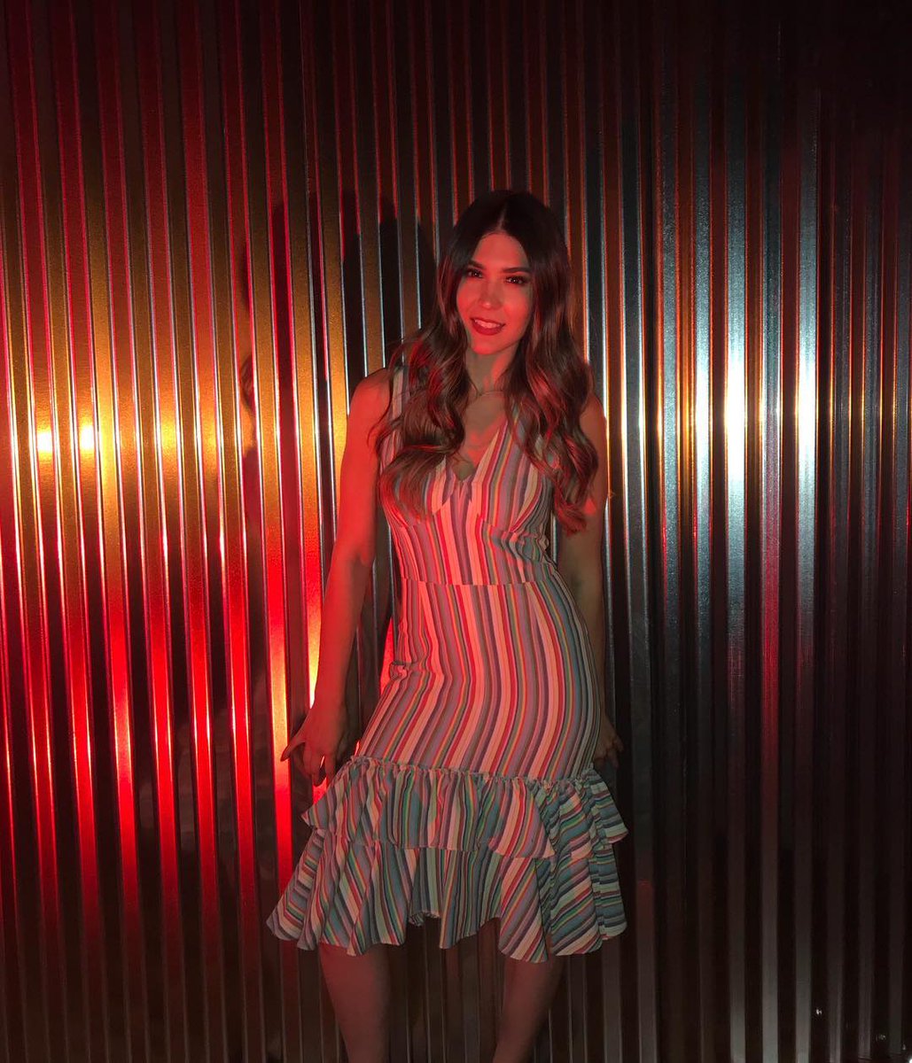 FauxCathy's tweet image. 